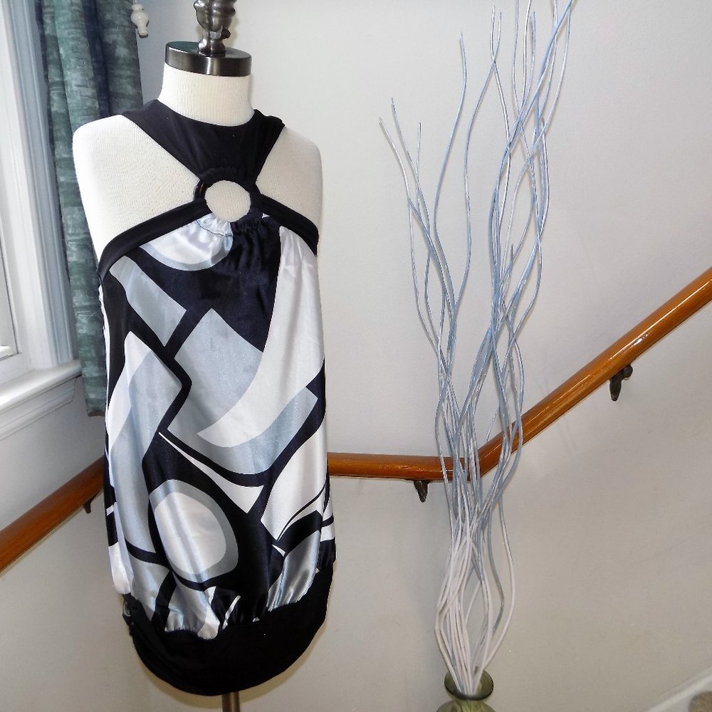 Black White & Gray Halter Top Geometric Print Size Small
